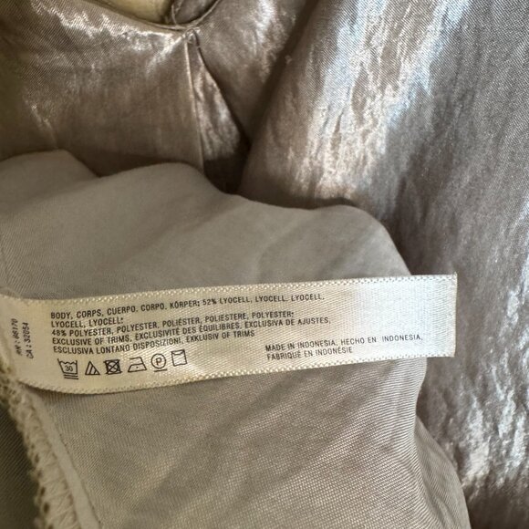 Floreat Loved By Anthropologie Women Metallic Silver Asymmetrical Dress - Picture 7 of 7